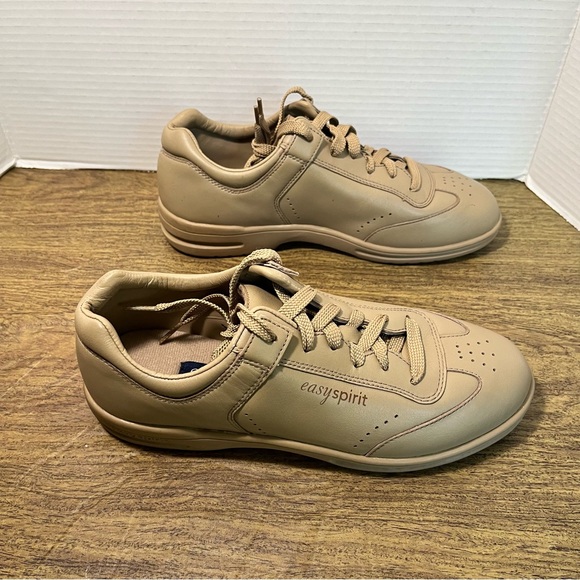 Easy Spirit Anti Gravity Tan Beige Sneakers Size 9W - Picture 4 of 15